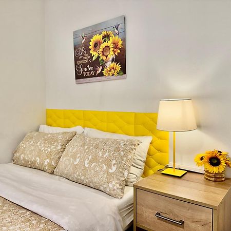 Private Room With Shared Bathroom On The 1St Floor 10 Minutes Walk To University Of Washington Σιάτλ Εξωτερικό φωτογραφία